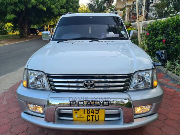 Toyota Land Cruiser 2021 Pearl