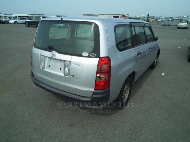 Toyota Succeed 2008 Silver