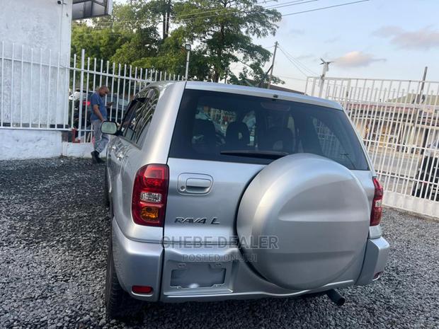 Toyota RAV4 1.8 2005 Silver