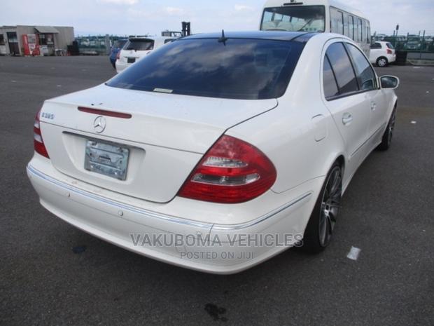 Mercedes-Benz E350 2005 Pearl