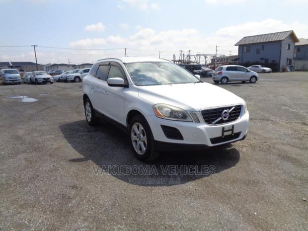 Volvo XC60 2011 Pearl