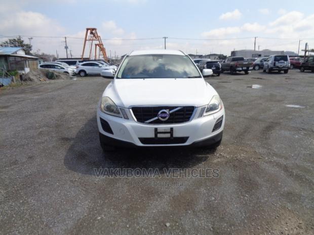 Volvo XC60 2011 Pearl