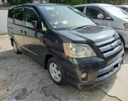 Toyota Noah 2.0 AWD (8 Seater) 2005 Black for sale