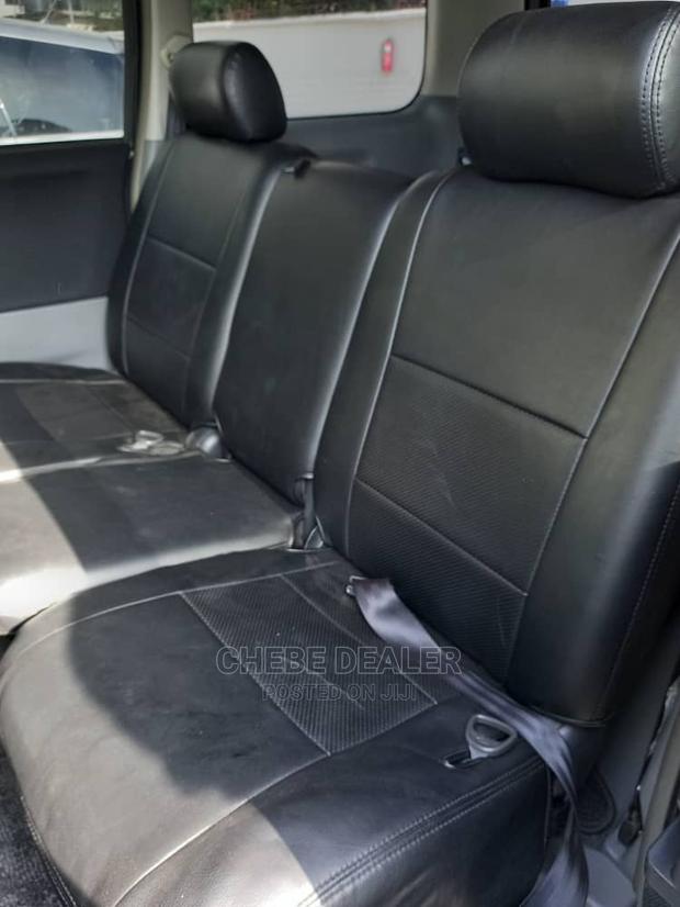 Toyota Noah 2.0 AWD (8 Seater) 2005 Black