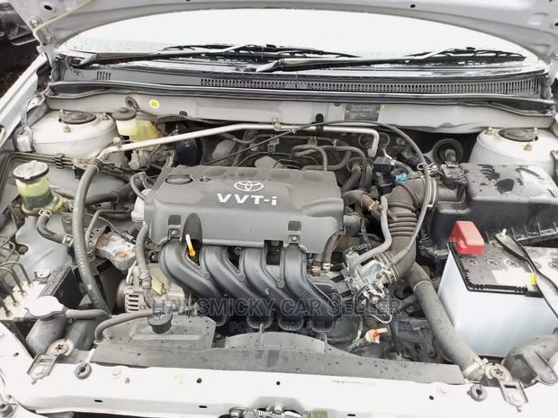 Toyota Allex 2003 Silver