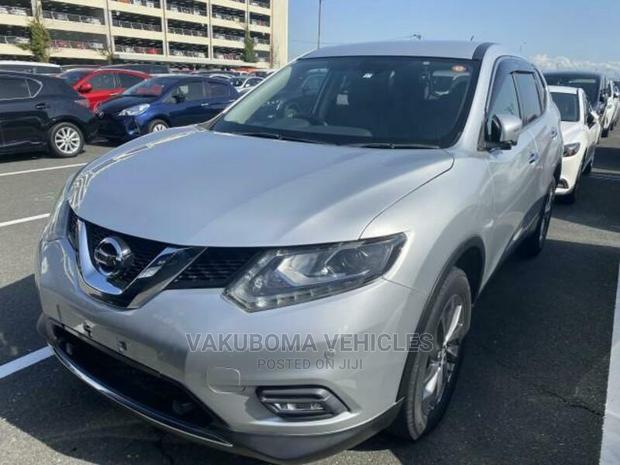 Nissan X-Trail 2017 Silver