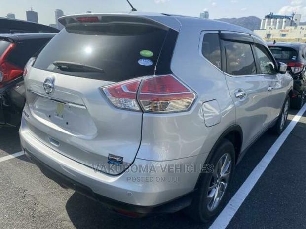 Nissan X-Trail 2017 Silver