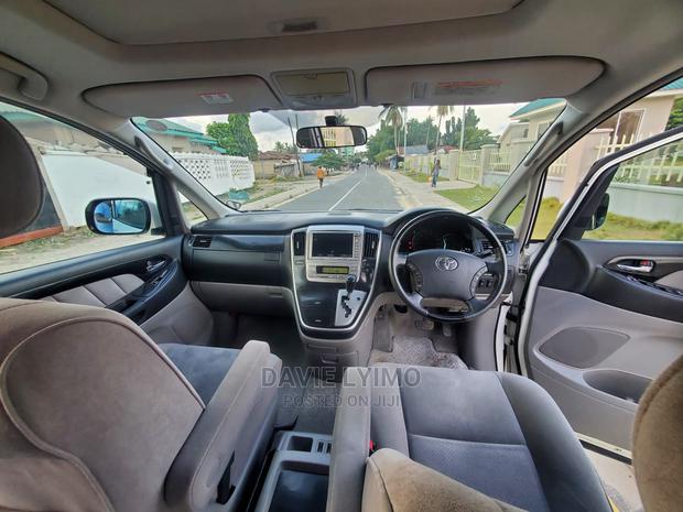 Toyota Alphard 2006 Pearl