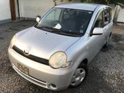 Toyota Sienta 2005 Silver for sale
