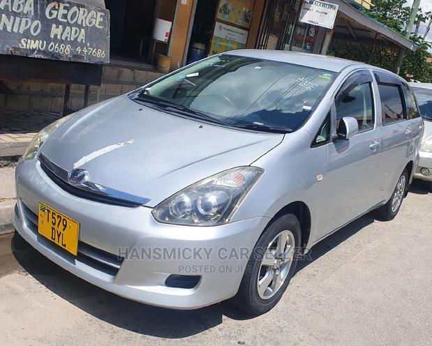 Toyota Wish 2006 Silver