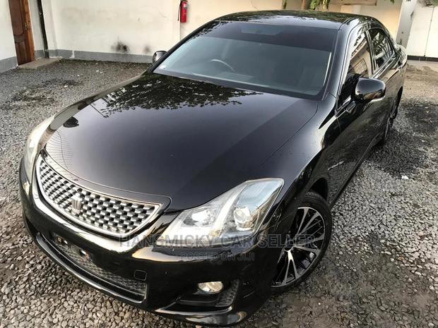 Toyota Crown 2009 Black