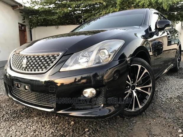 Toyota Crown 2009 Black
