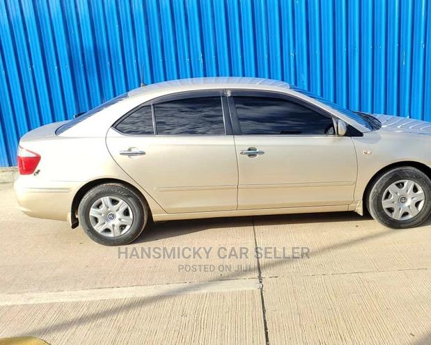 Toyota Premio 2005 Gold