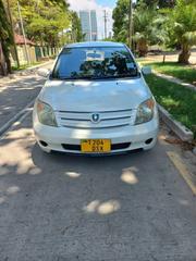Toyota IST 2004 White for sale