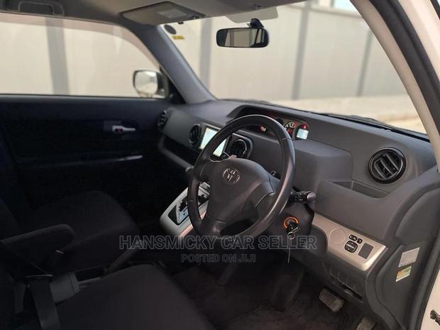 Toyota Corolla Rumion 2008 White