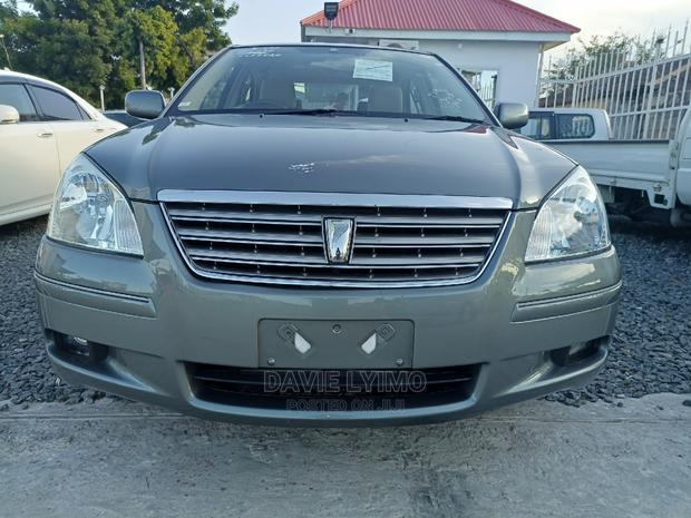 Toyota Corona 2006 Beige