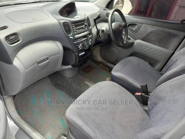 Toyota Fun Cargo 2005 Silver