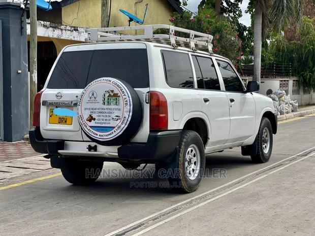 Nissan Patrol 2008 White