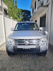 Mitsubishi Pajero 2007 Silver for sale