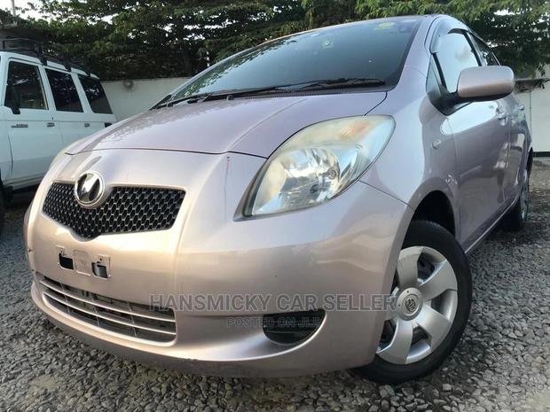 Toyota Vitz 2007 Pink