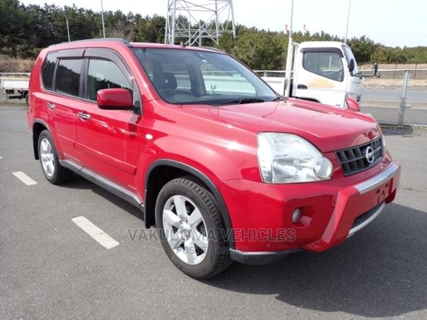 Nissan X-Trail 2010 Red