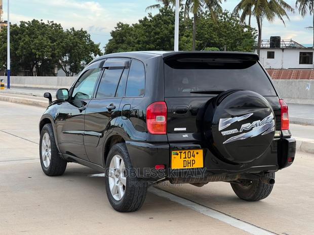 Toyota RAV4 2004 Black