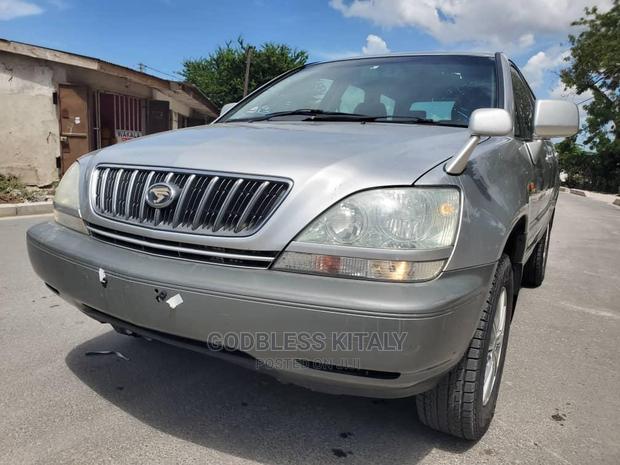 Toyota Harrier 2001 Silver