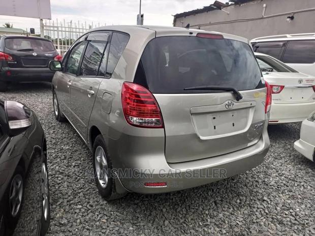 Toyota Corolla Spacio 2002 Beige