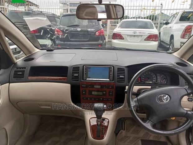 Toyota Corolla Spacio 2002 Beige