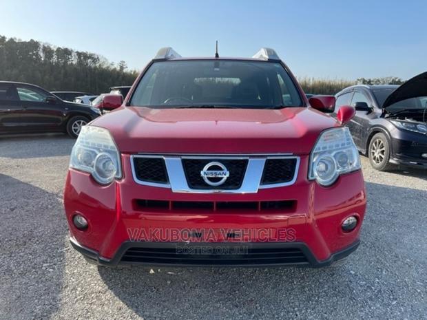Nissan X-Trail 2012 Red