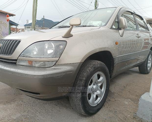 Toyota Harrier 1998 Beige