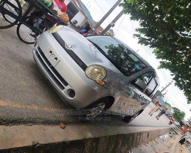 Toyota Sienta 2008 Silver