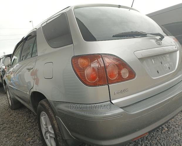 Toyota Harrier 1998 Silver