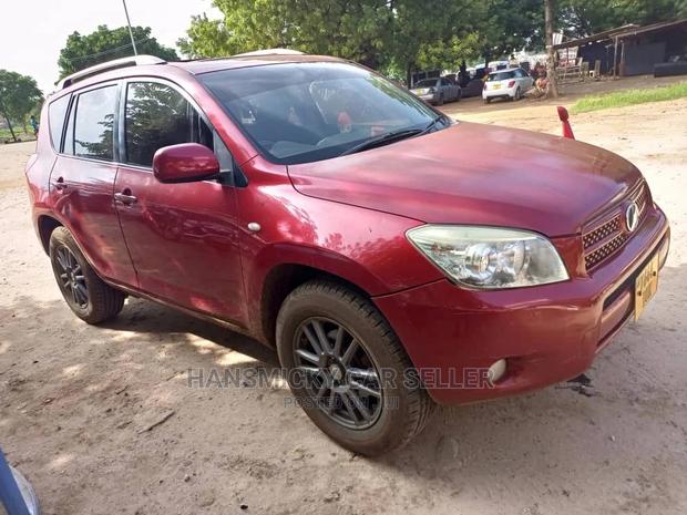 Toyota RAV4 2007 Red