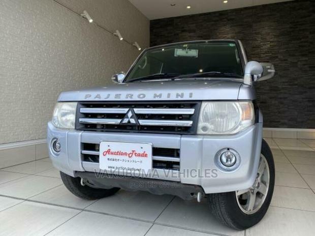 Mitsubishi Pajero 2009 Silver