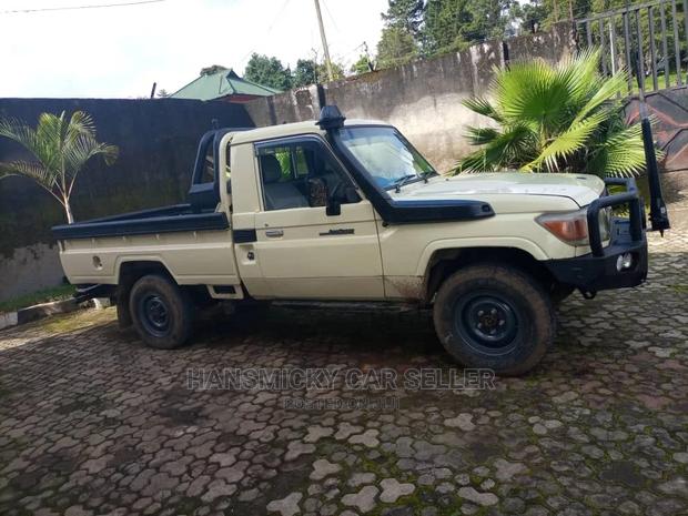 Toyota Land Cruiser 2008 Beige