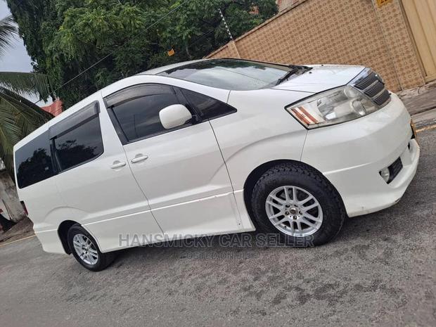 Toyota Alphard 2004 White
