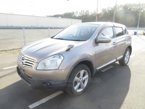 Nissan Dualis 2010 Beige