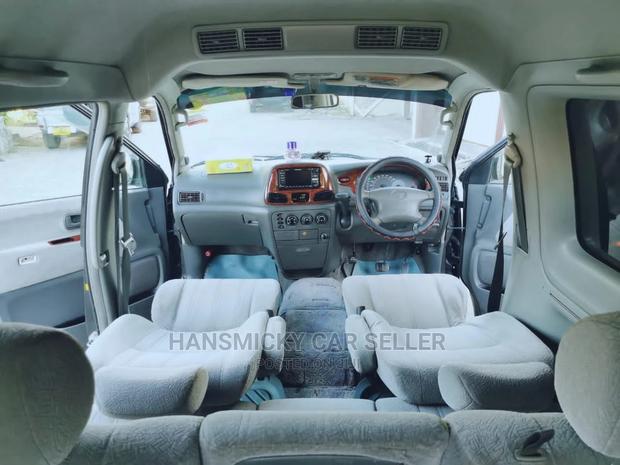 Toyota Noah 2001 Black