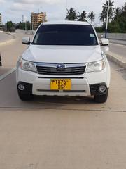 Subaru Forester 2009 White for sale
