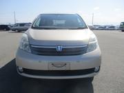 Toyota ISIS 2004 Gold for sale