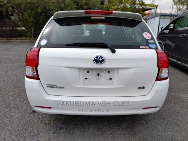 Toyota Corolla Fielder 2015 Pearl