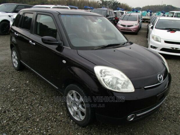 Mazda Verisa 2006 Purple