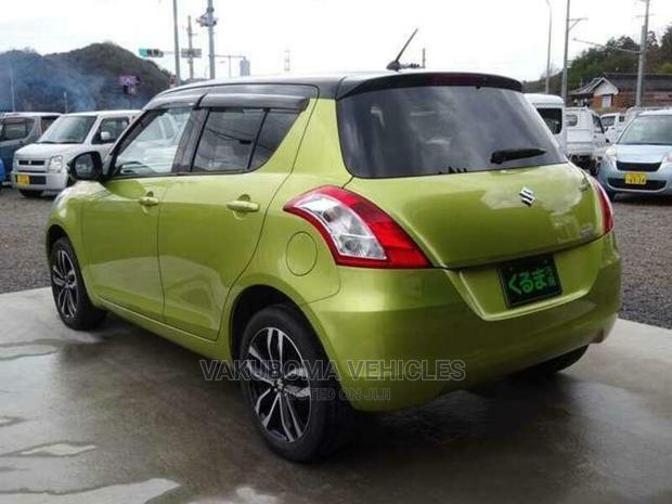 Suzuki Swift 2014 Green