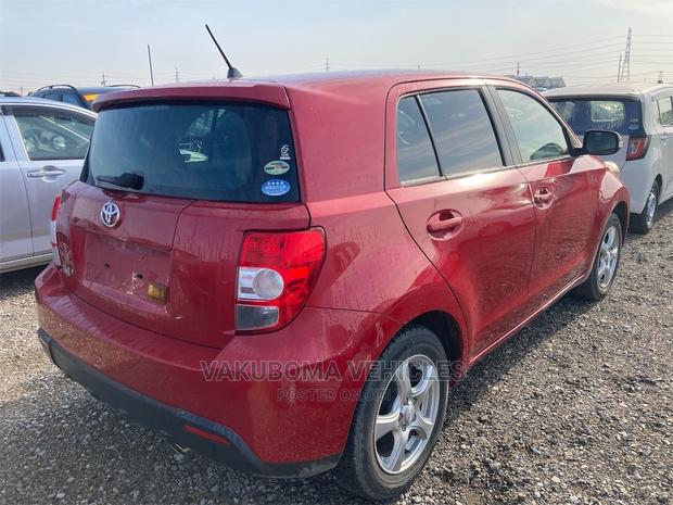 Toyota IST 2009 Red