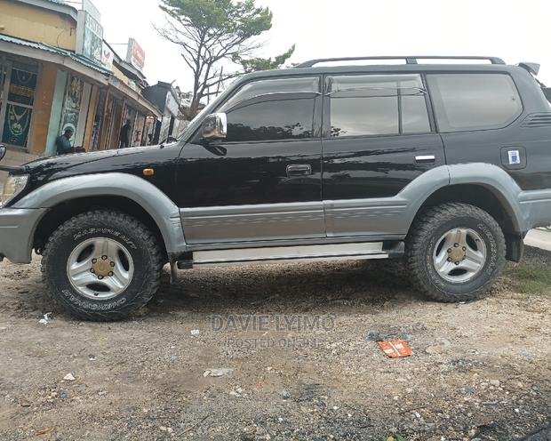 Toyota Land Cruiser Prado 2002 Black