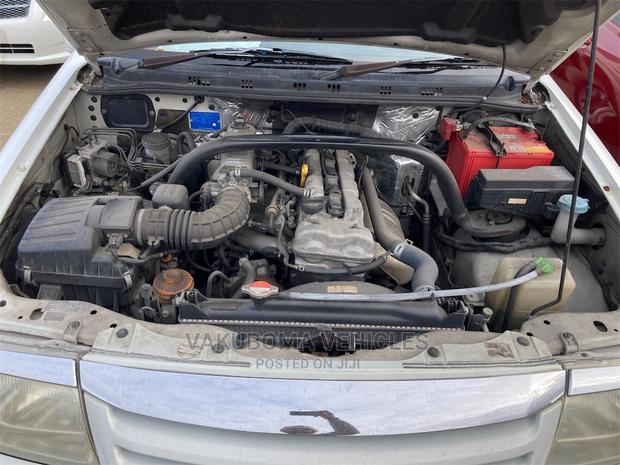 Suzuki Escudo 2004 Pearl