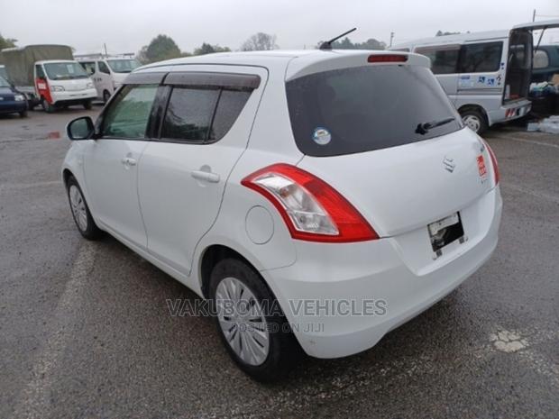 Suzuki Swift 2015 Pearl