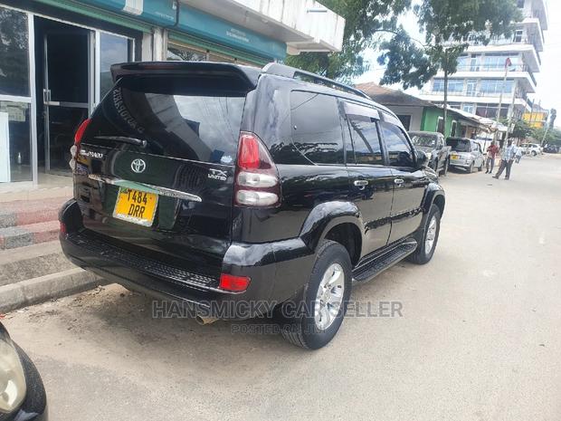 Toyota Land Cruiser Prado 2006 Black