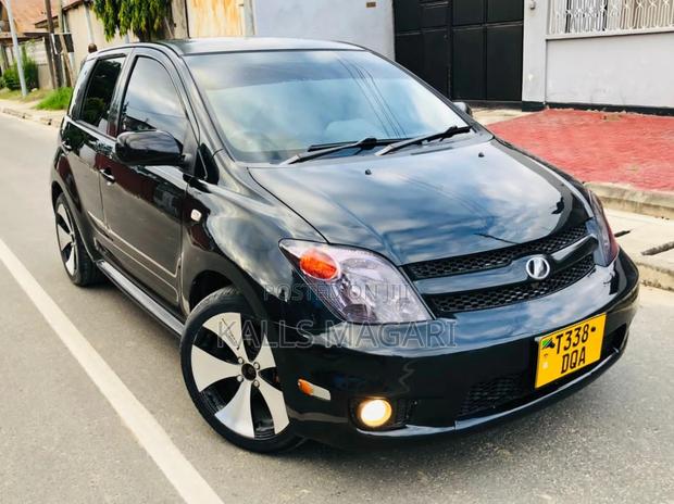 Toyota IST 2007 Black